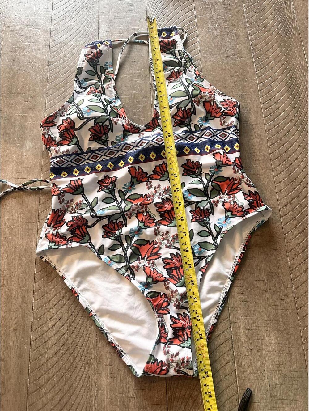 NWT CUPSHE Spring Blossoms Print One-piece Swimsuit Women’s Medium - Picture 9 of 12